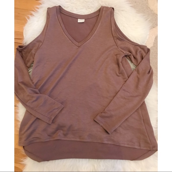 Cold Shoulder Top Size Small - Picture 3 of 3